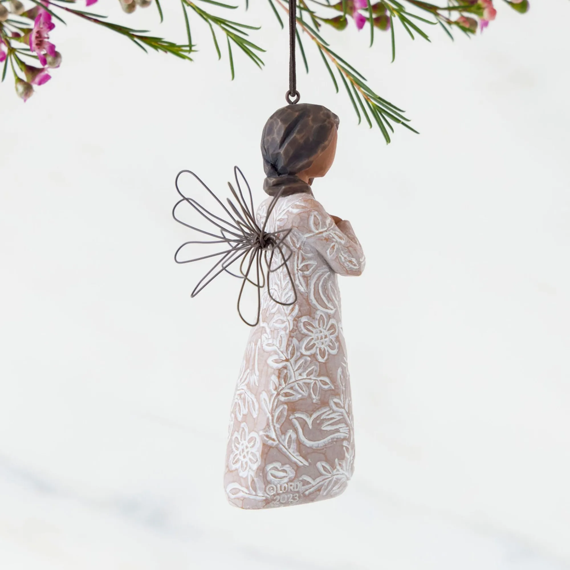 Willow Tree Christmas^Remembrance (Darker Skin) Ornament