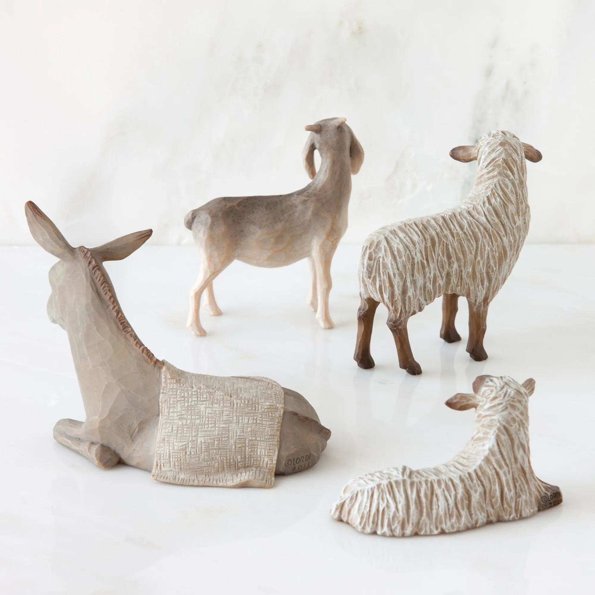 Willow Tree Christmas^Sheltering Animals For The Holy Family